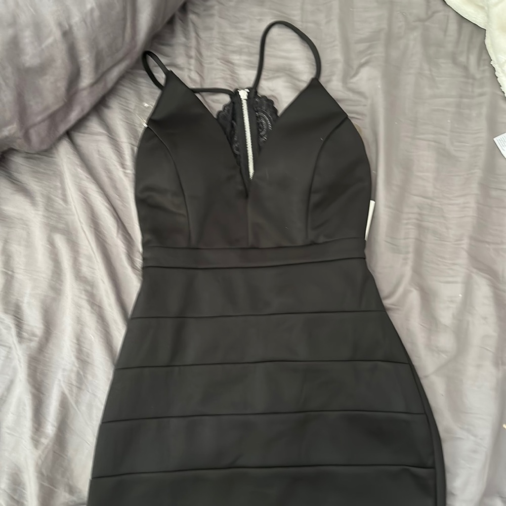 Mini black dress. Bodycon/ lace black dress.